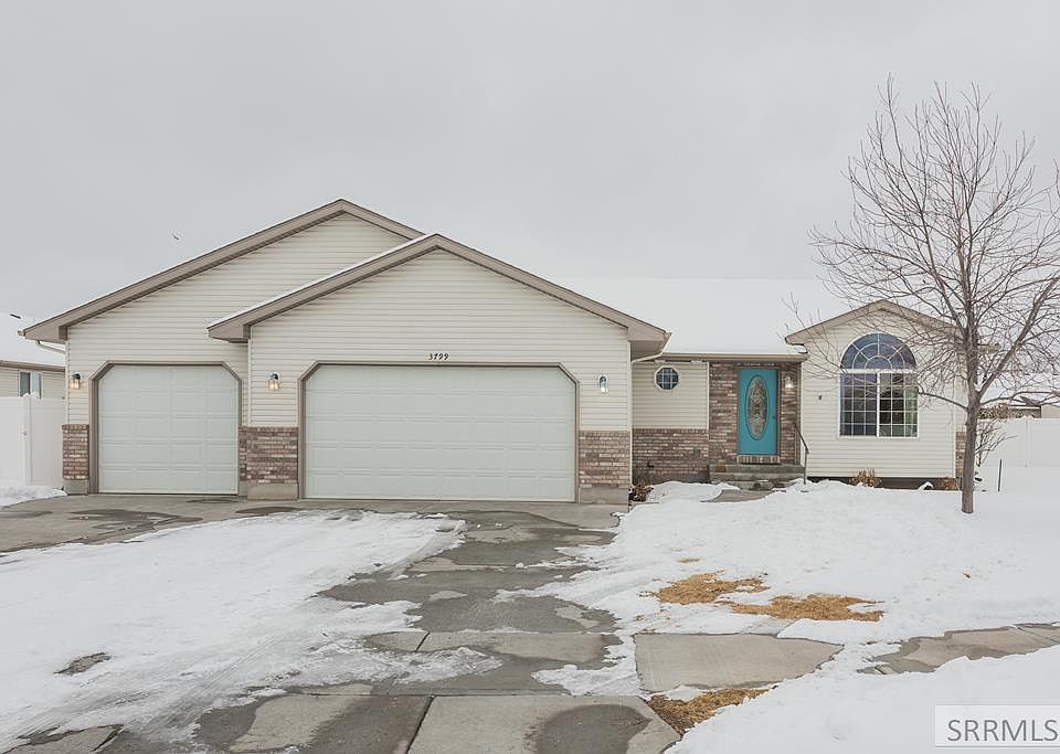 1st image of 3799 E Silverwood Cir