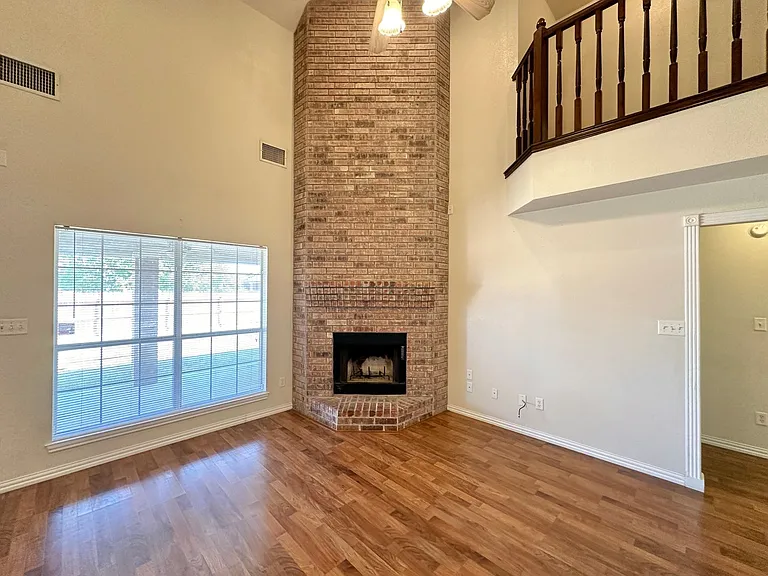 4200 Barrington Trl — Photo 6