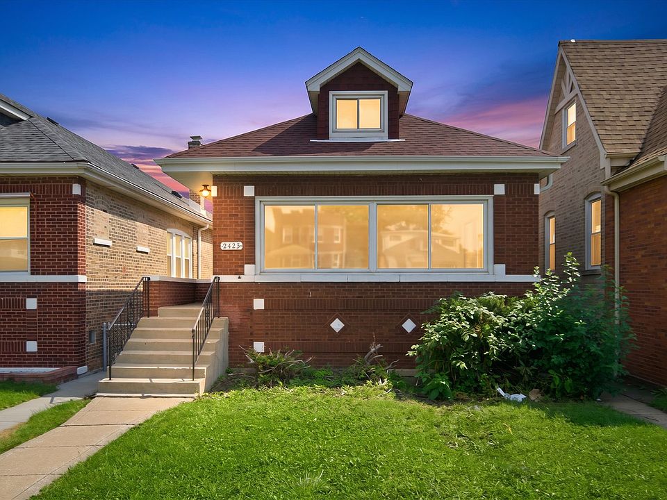1st image of 2423 N Newland Ave