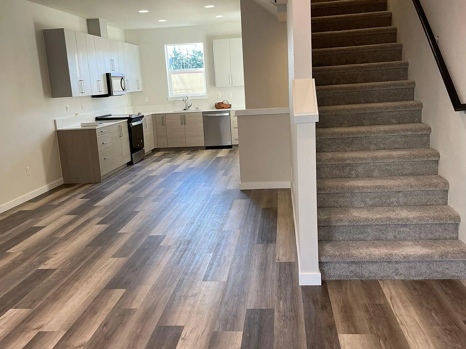 2 bed, 2.5 bath, 1480 sqft, $2,750 — Photo 4