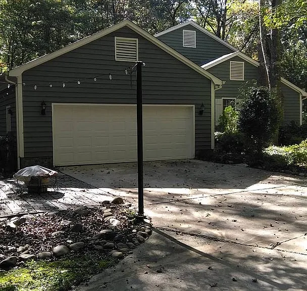 433 Raintree Dr — Photo 31