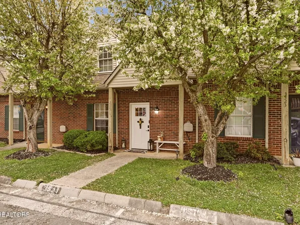 3521 Crossroads Way, Knoxville, TN 37918