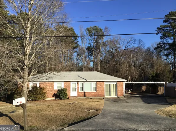 6776 Tralee Dr, Lithia Springs, GA 30122