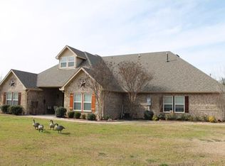 218 S Pearson Ln, Azle, TX 76020