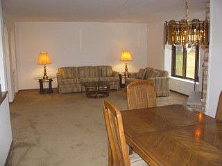3rd image of 15700 Foxbend Ct