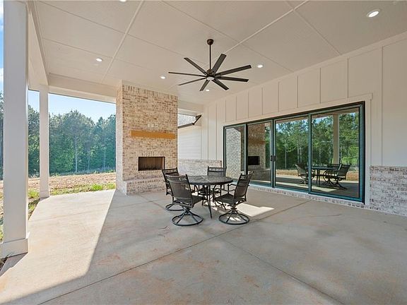 5th image of 1663 Watkins Farm Rd