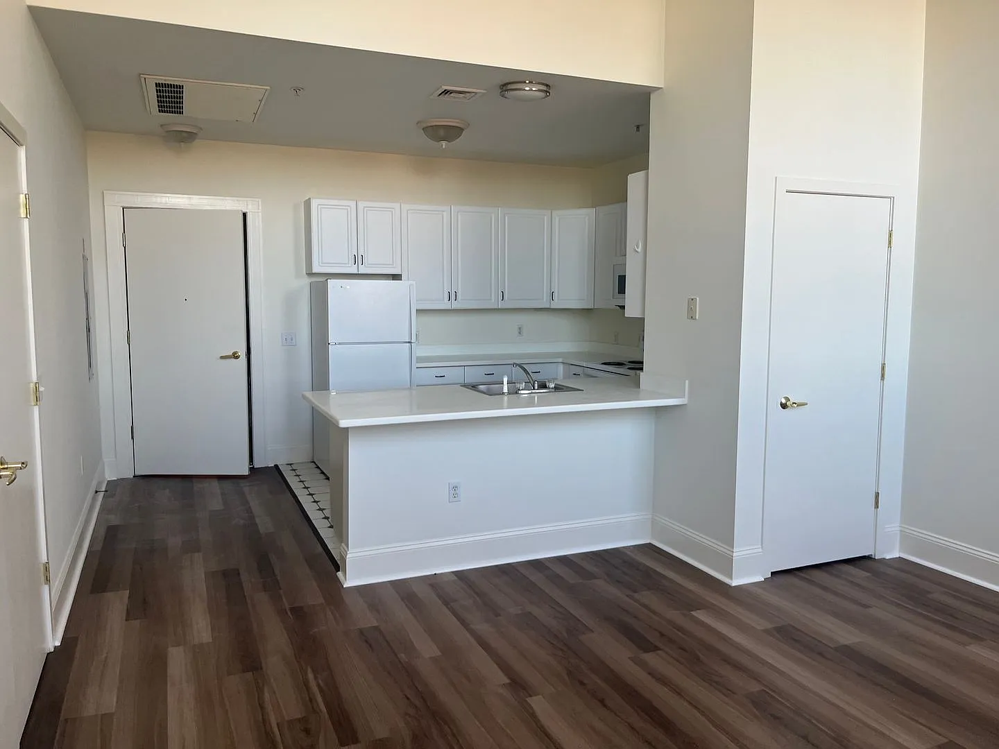 Schoolhouse Apartments — Photo 2