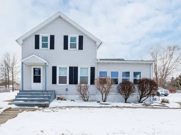 300 E South St, Atlanta, IL 61723