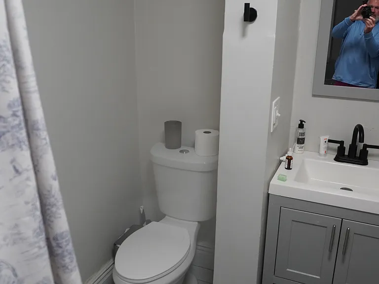 2031 W 23rd St #2 — Photo 3