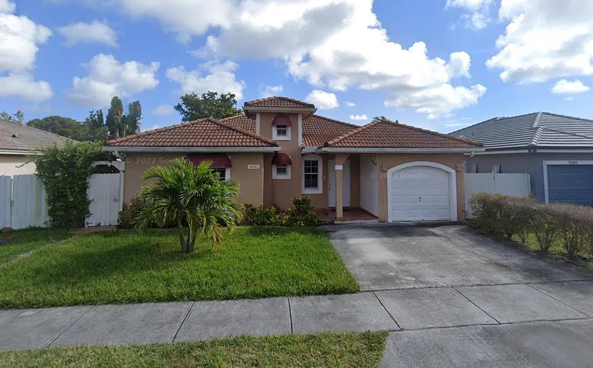 Building Photo - SW 138th Ct