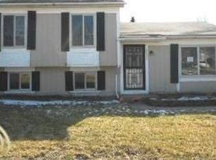 28529 Leroy St, Romulus, MI 48174