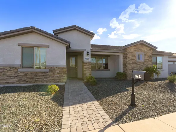 2727 N Trevino Place, Mesa, AZ 85215
