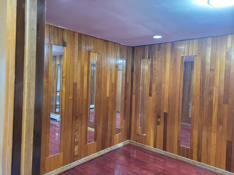 218 Allen Ave — Photo 15