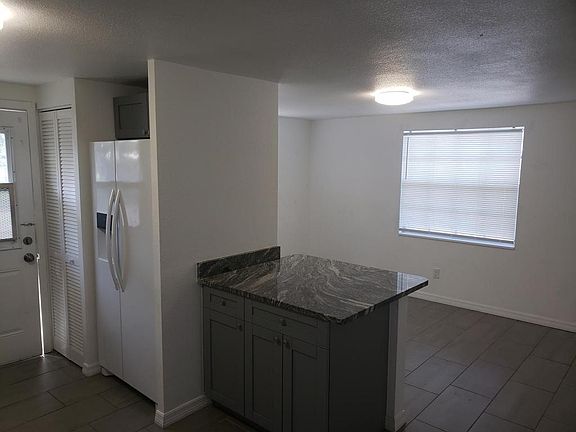 3rd image of 5401 E Columbus Dr