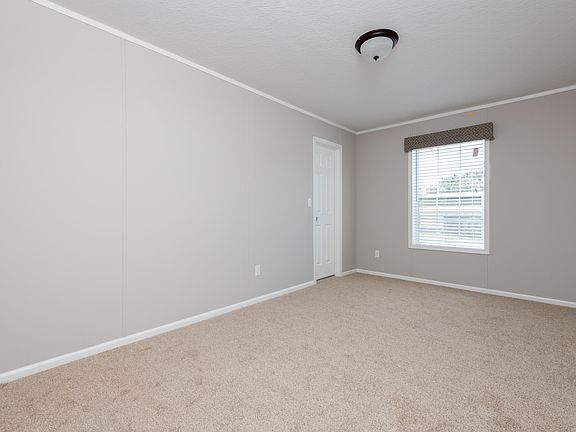 4th image of 9295 SE 141st Ln