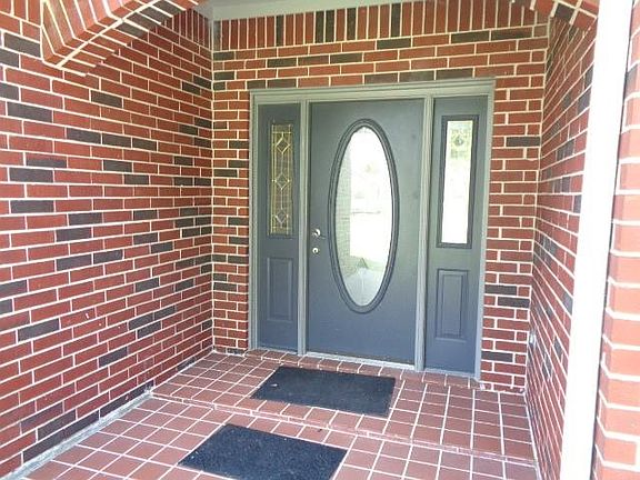 5th image of 21722 Tophill Dr