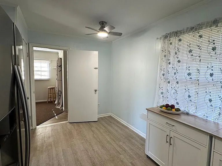 51 Lawanna Dr — Photo 13