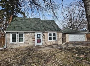 729 Brisbin St, Anoka, MN 55303
