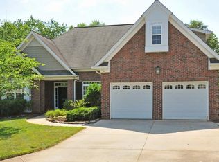 190 Valencia Ln, Winston Salem, NC 27106