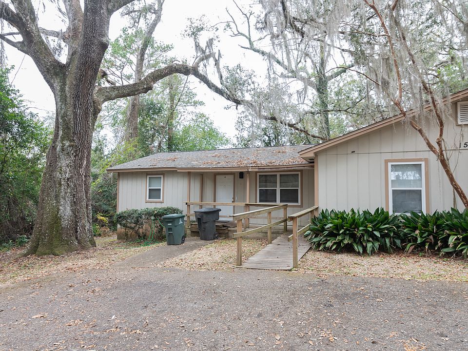 1st image of 1554A Live Oak Dr