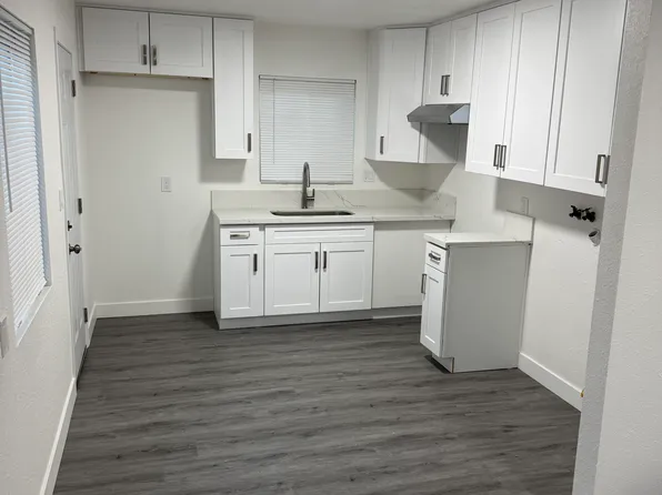 581 W 16th St #583, San Pedro, CA 90731