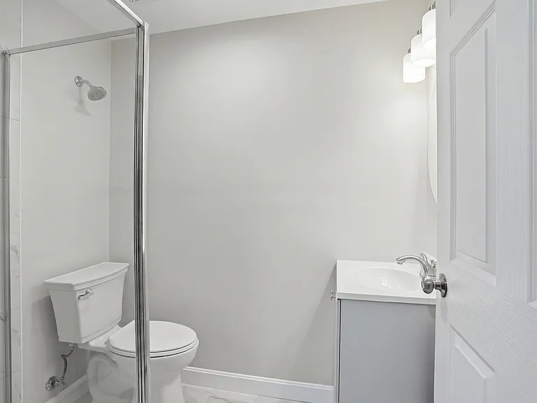 800 Douglas Ave #1 — Photo 8