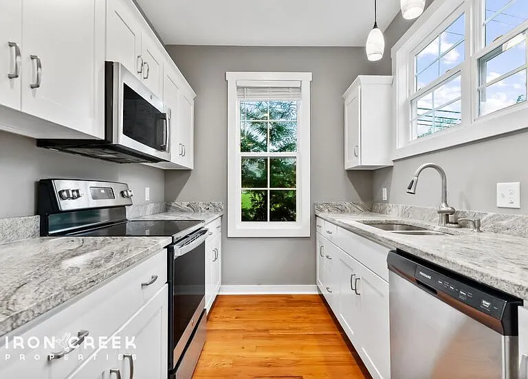 864 Sand Hill Rd — Photo 5
