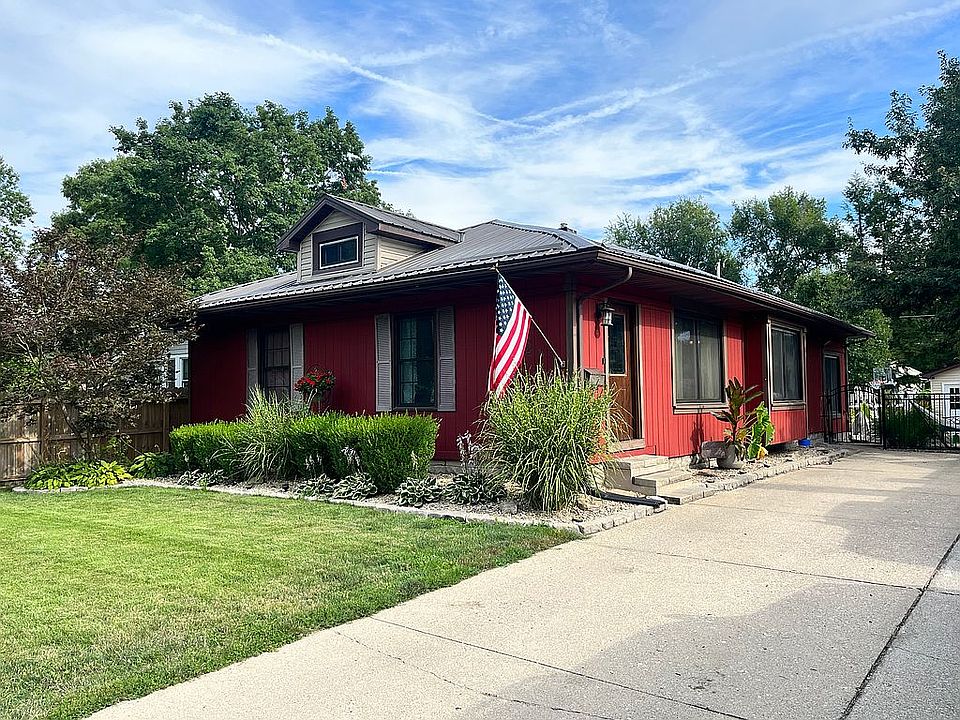1st image of 2211 College Ave