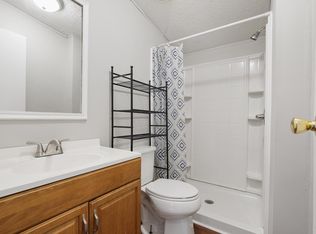 124 Saddle Ct, Ball Ground, GA 30107