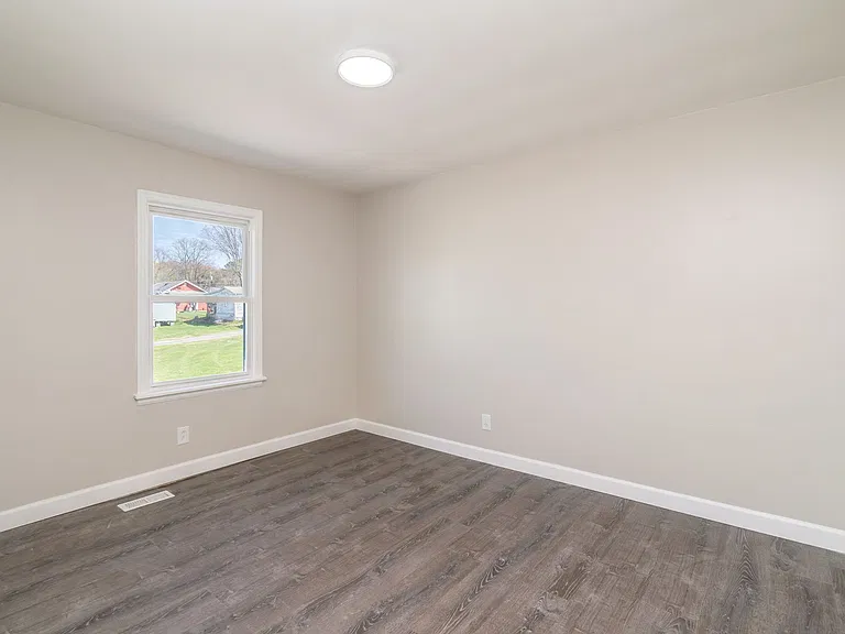 4412 High School Rd #2 — Photo 9