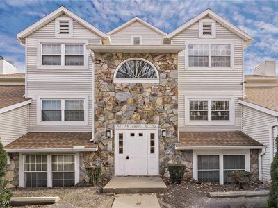 28300 Detroit Rd APT A2, Westlake, OH, 44145
