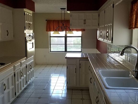 Kitchen and Breakfast nook
