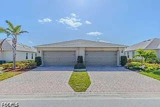 10736 Crossback Ln