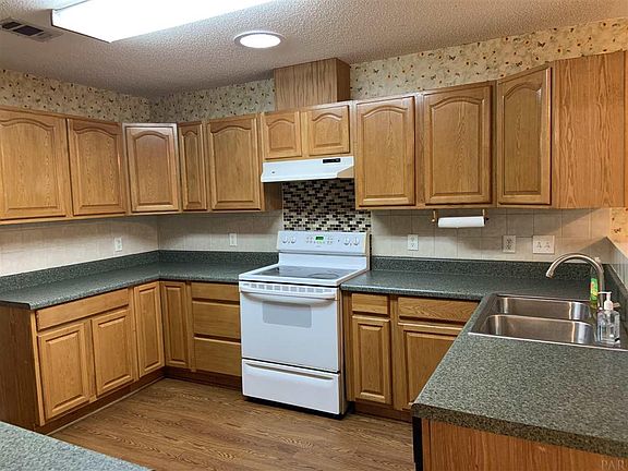 4th image of 6212 Silver Oak Dr