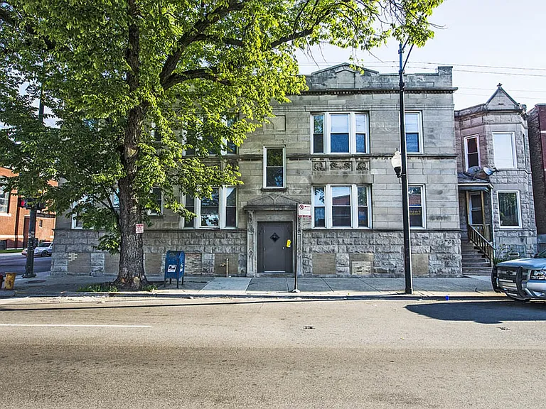 3560-64 W Cermak Rd — Photo 13