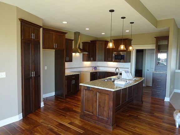 4th image of 3406 Eldridge Dr