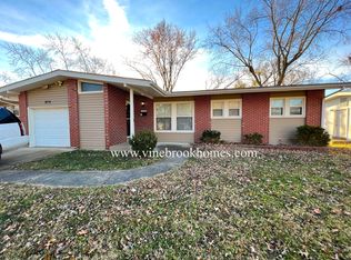 970 Grenoble Ln, Florissant, MO 63033