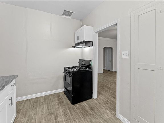 5th image of 118 N Westmoreland Ave APT 107