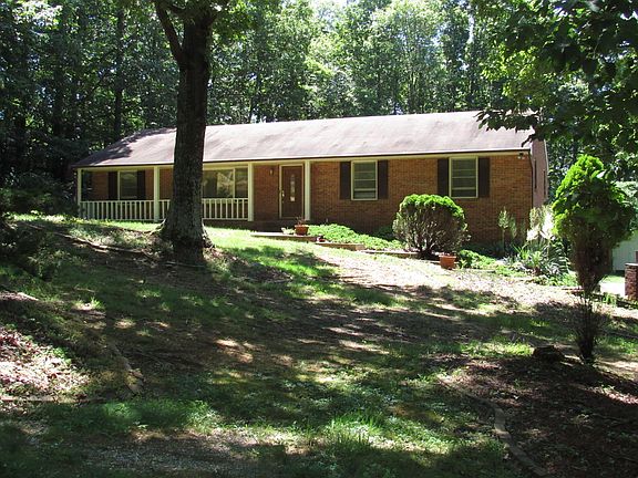 2nd image of 301 Cascade Dr