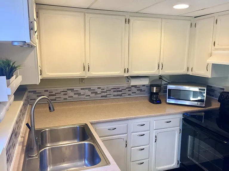 1409 Juneau St #B — Photo 5