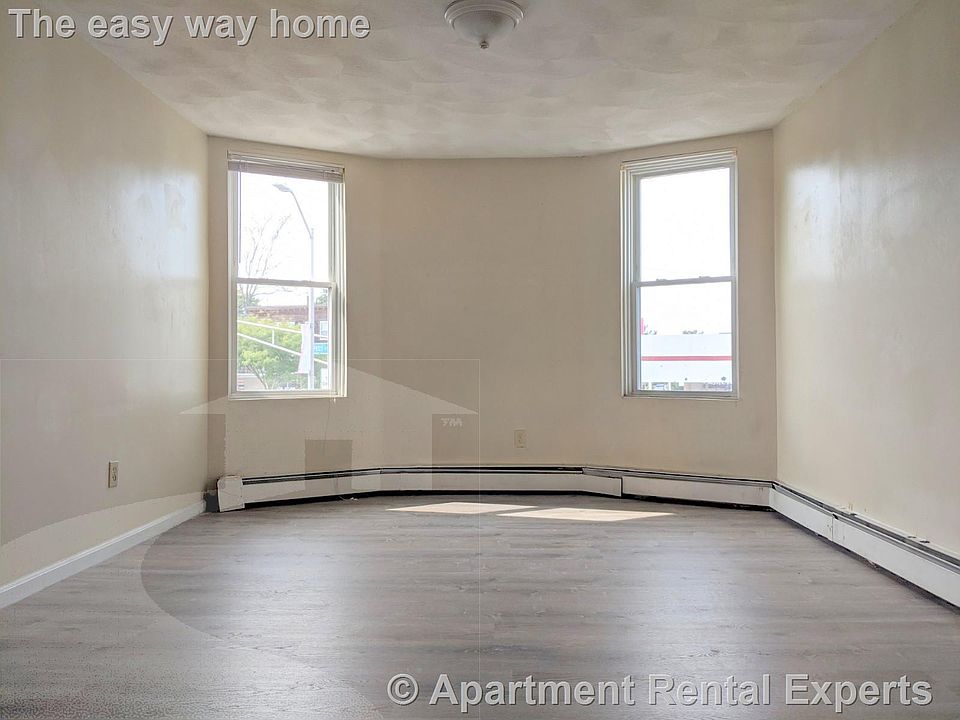1st image of 288 Prospect St