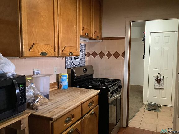 4th image of 3300 Ciniza Dr