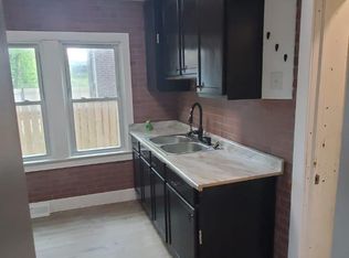 3527 W 58th St #3, Cleveland, OH