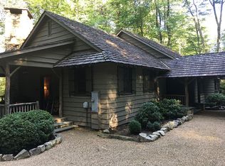 96 Brassie Dr, Sapphire, NC 28774