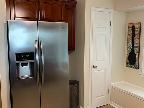 Fridge/pantry