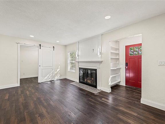 2nd image of 3618 Wood Ave
