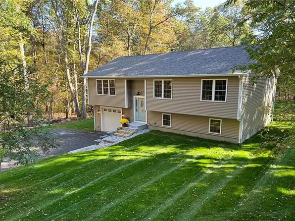 2 Stoney Brook Rd, Foster, RI 02825