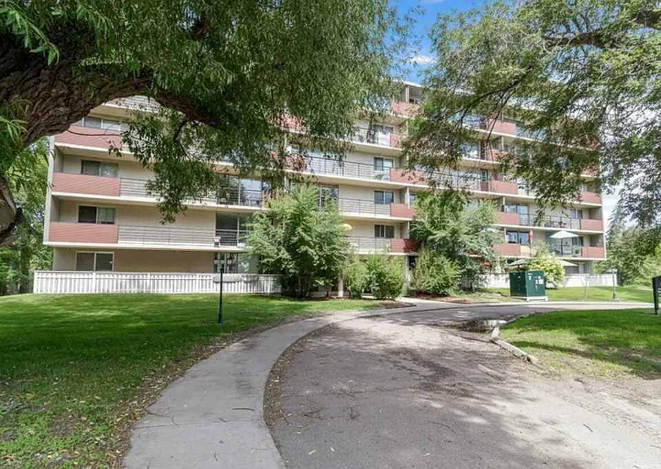 1st image of 4700 S 55th St #304