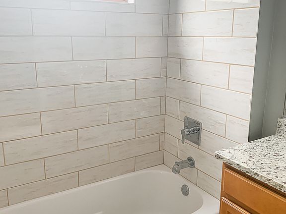 5th image of 4006 S Western Ave Suite 4