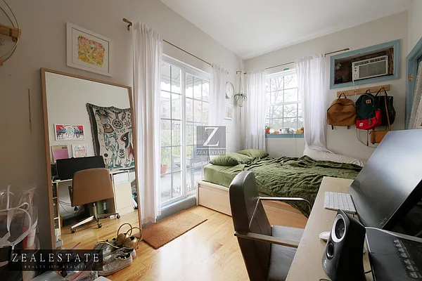 Rented by ZealEstate Group Inc | media 19